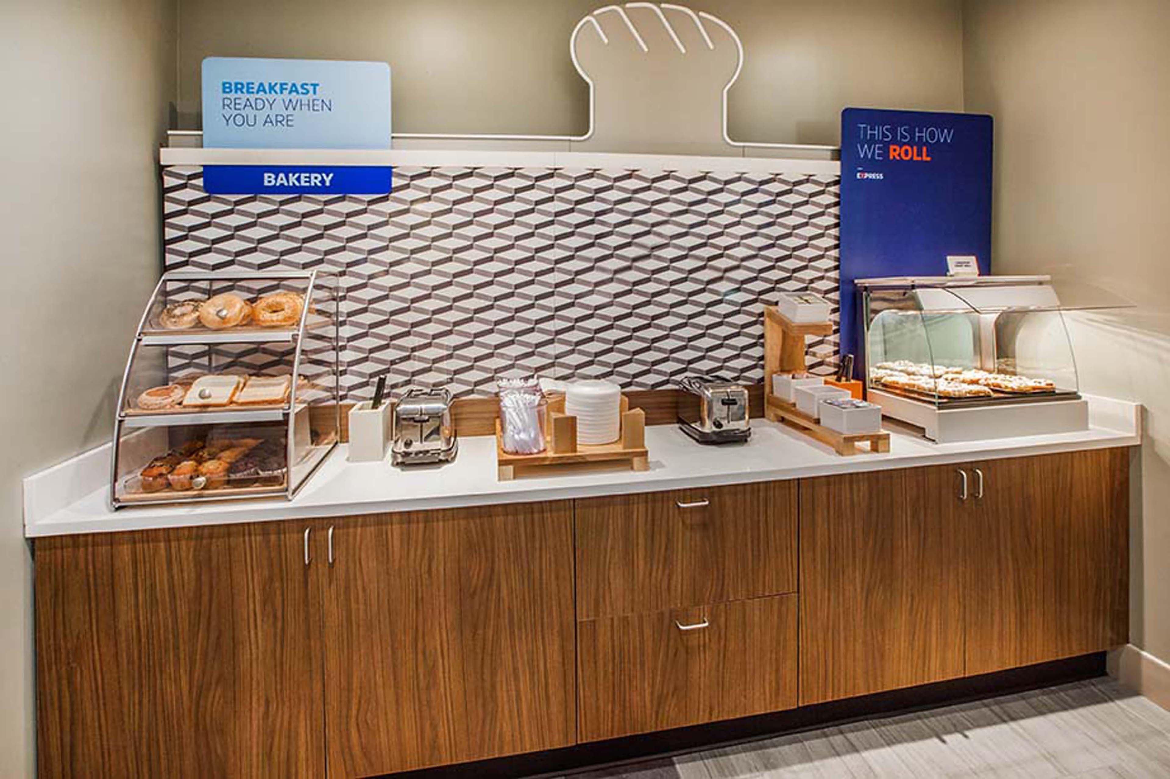 Holiday Inn Express & Suites - Columbia City By Ihg מראה חיצוני תמונה