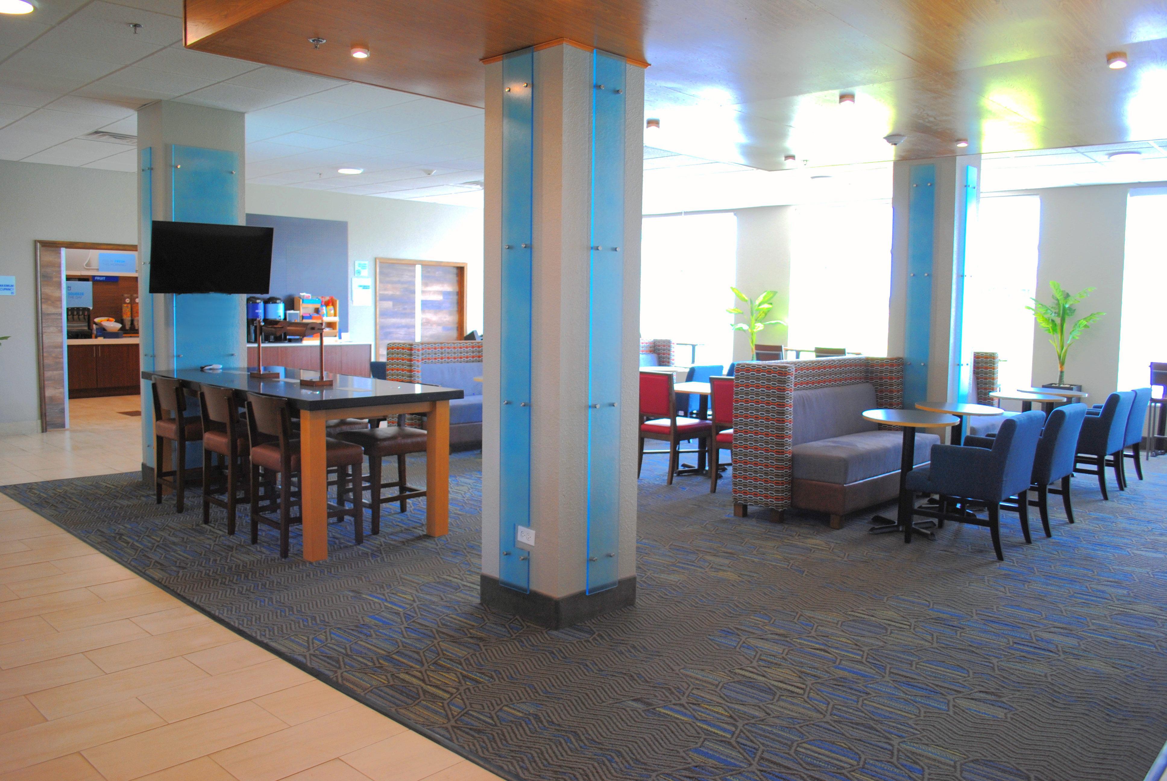 Holiday Inn Express & Suites - Columbia City By Ihg מראה חיצוני תמונה